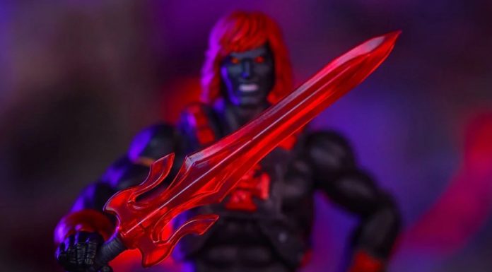Anti-Eternia He-Man von Mondo